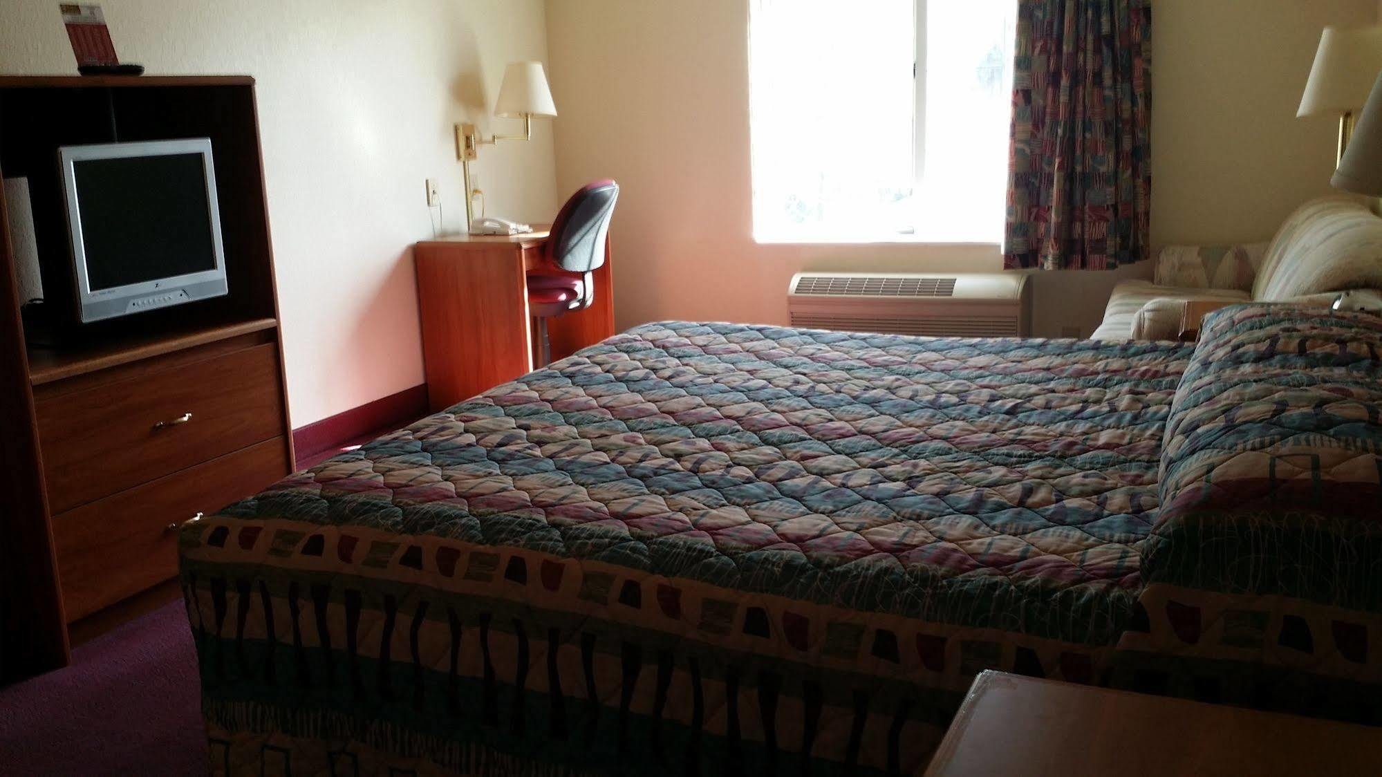 Budget Host Inn Allegan Екстер'єр фото